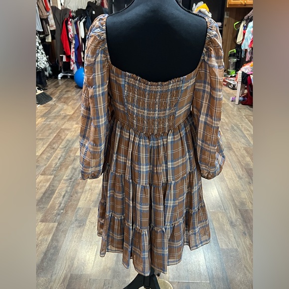 Gianni Bini Brown Plaid Puff-Sleeve Tiered Mini Dress - Picture 4 of 5